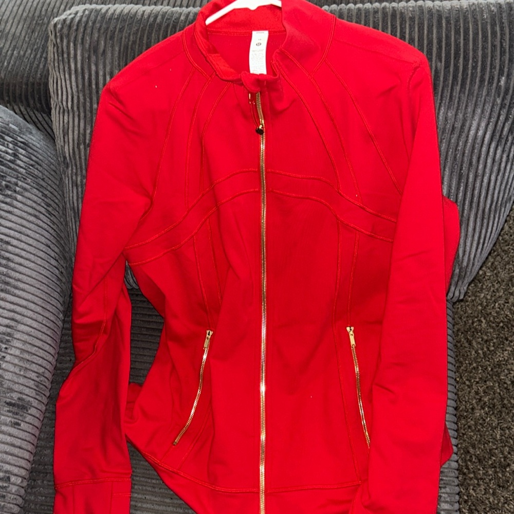 BRAND NEW RED LULULEMON DEFINE TRACK JACKET *LUON